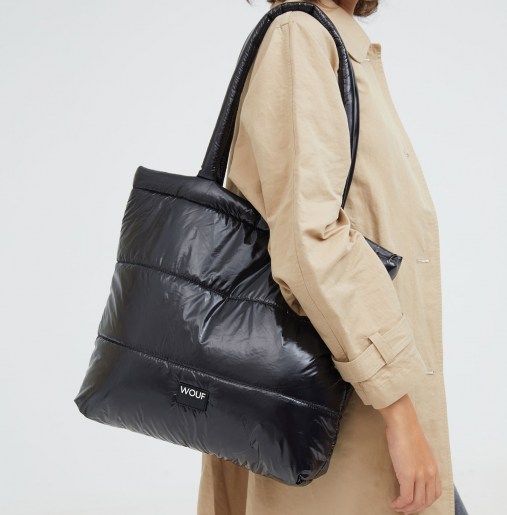 Black Glossy Tote bag2